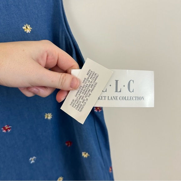 Vintage CLC | Blue Denim Sleeveless Dress with Floral Embroidery Size Small - Picture 3 of 5